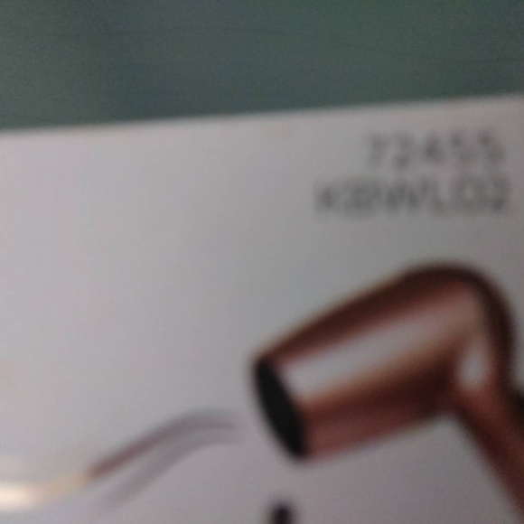 Kiss Blowout Lashes Pompadour Fake Eyelashes 72455 - Picture 2 of 5